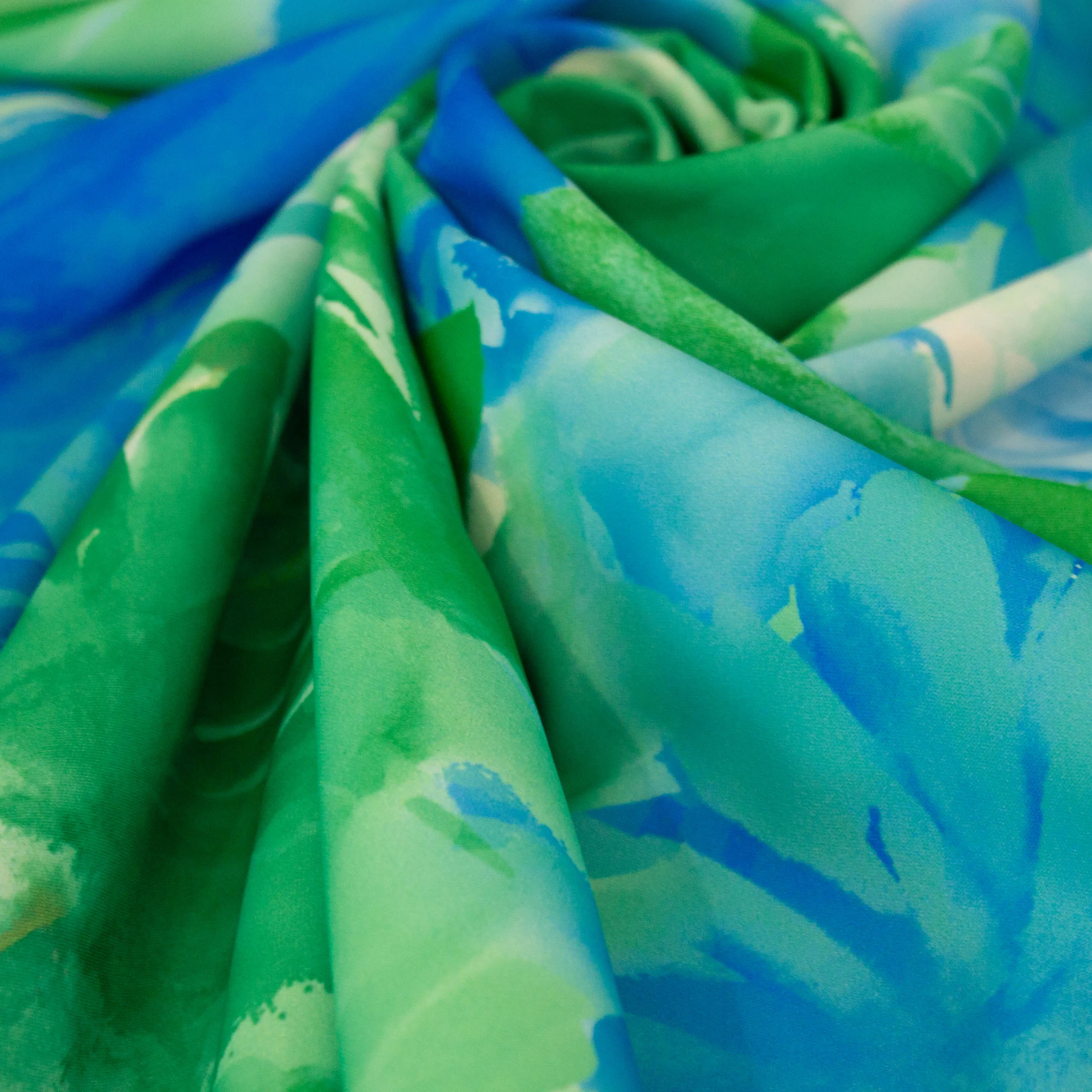 Polyester blauwe en groene bloemen